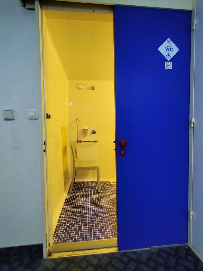 Hotel Thania Frontignan Eksteriør bilde