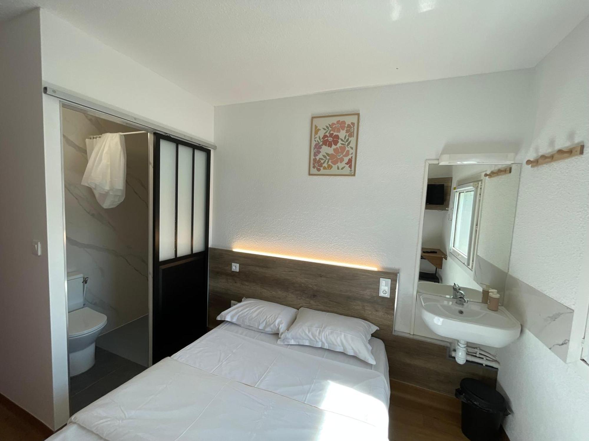 Hotel Thania Frontignan Eksteriør bilde
