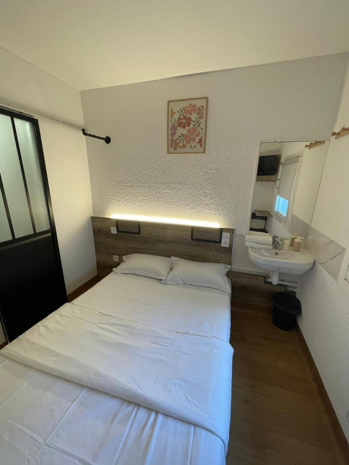 Hotel Thania Frontignan Eksteriør bilde