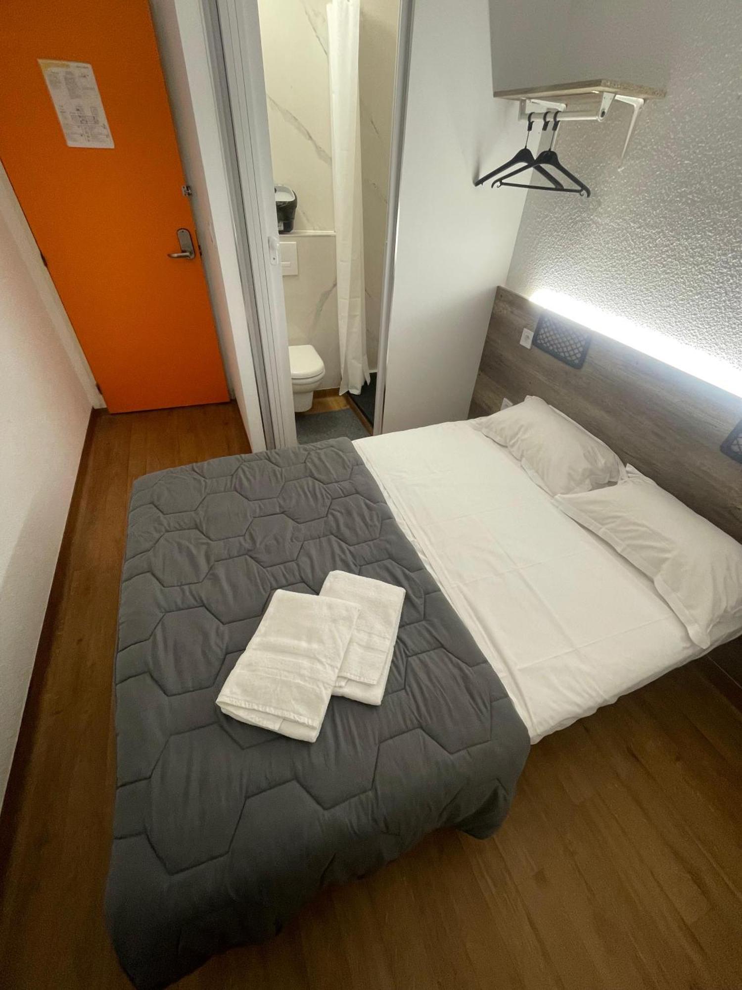Hotel Thania Frontignan Eksteriør bilde