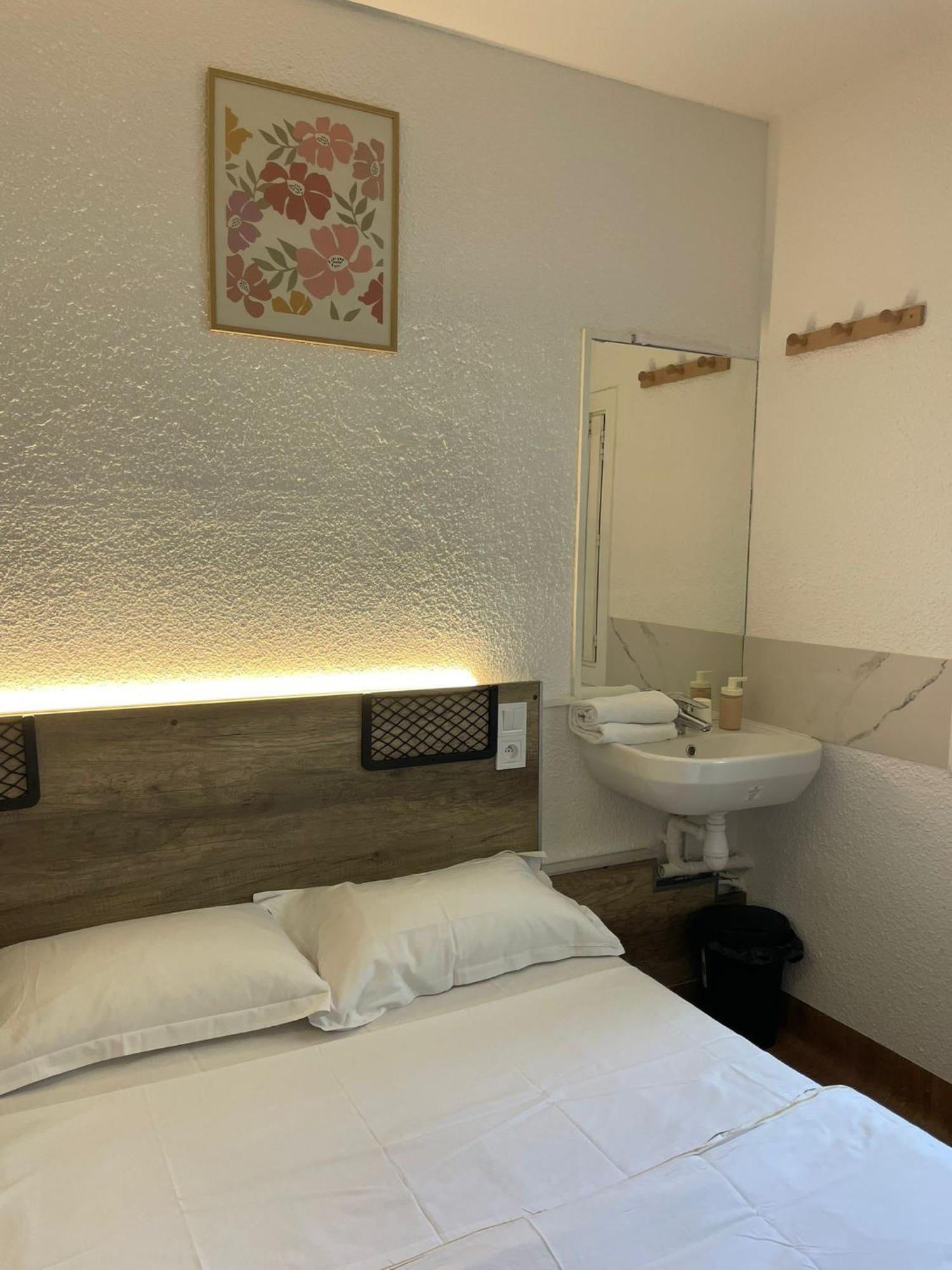 Hotel Thania Frontignan Eksteriør bilde